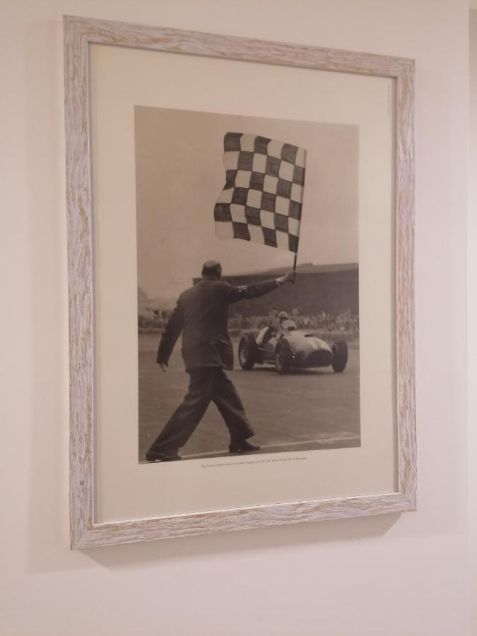 Ferrari Formula 1 Hotell Orio al Serio Eksteriør bilde